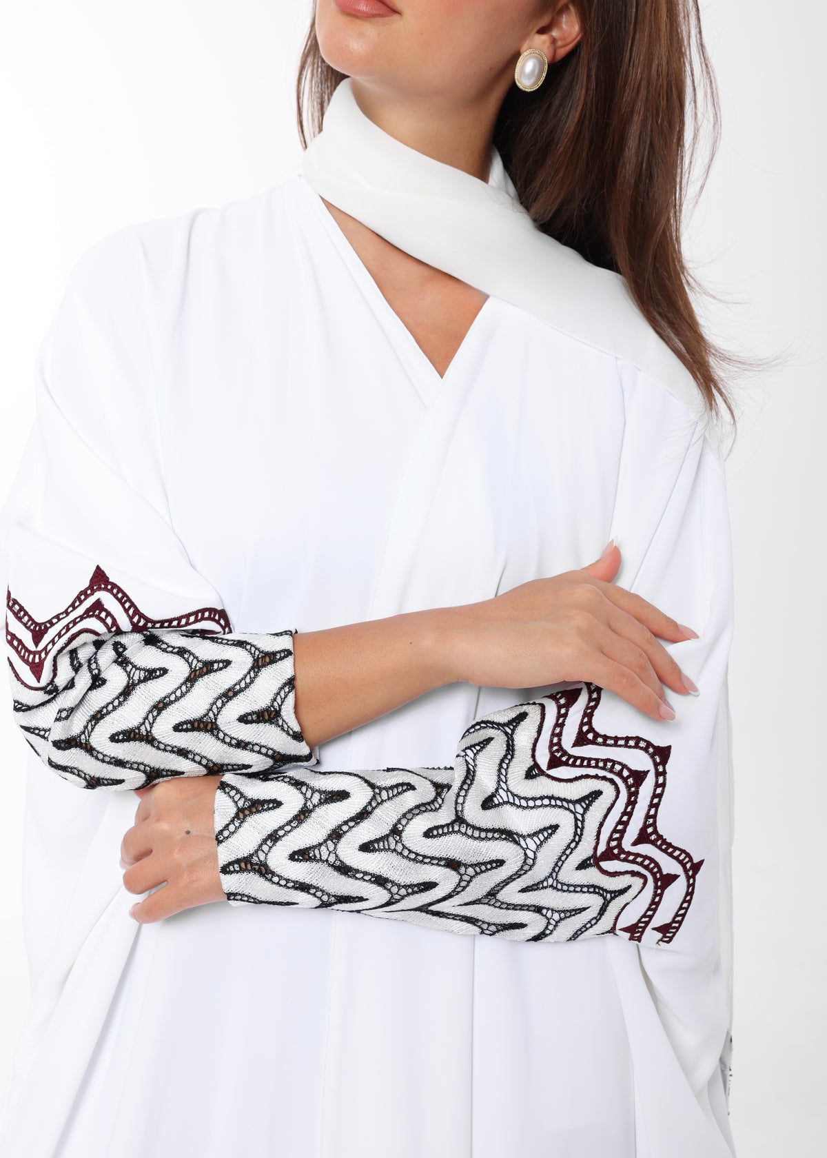 White Wave Appliqué Abaya