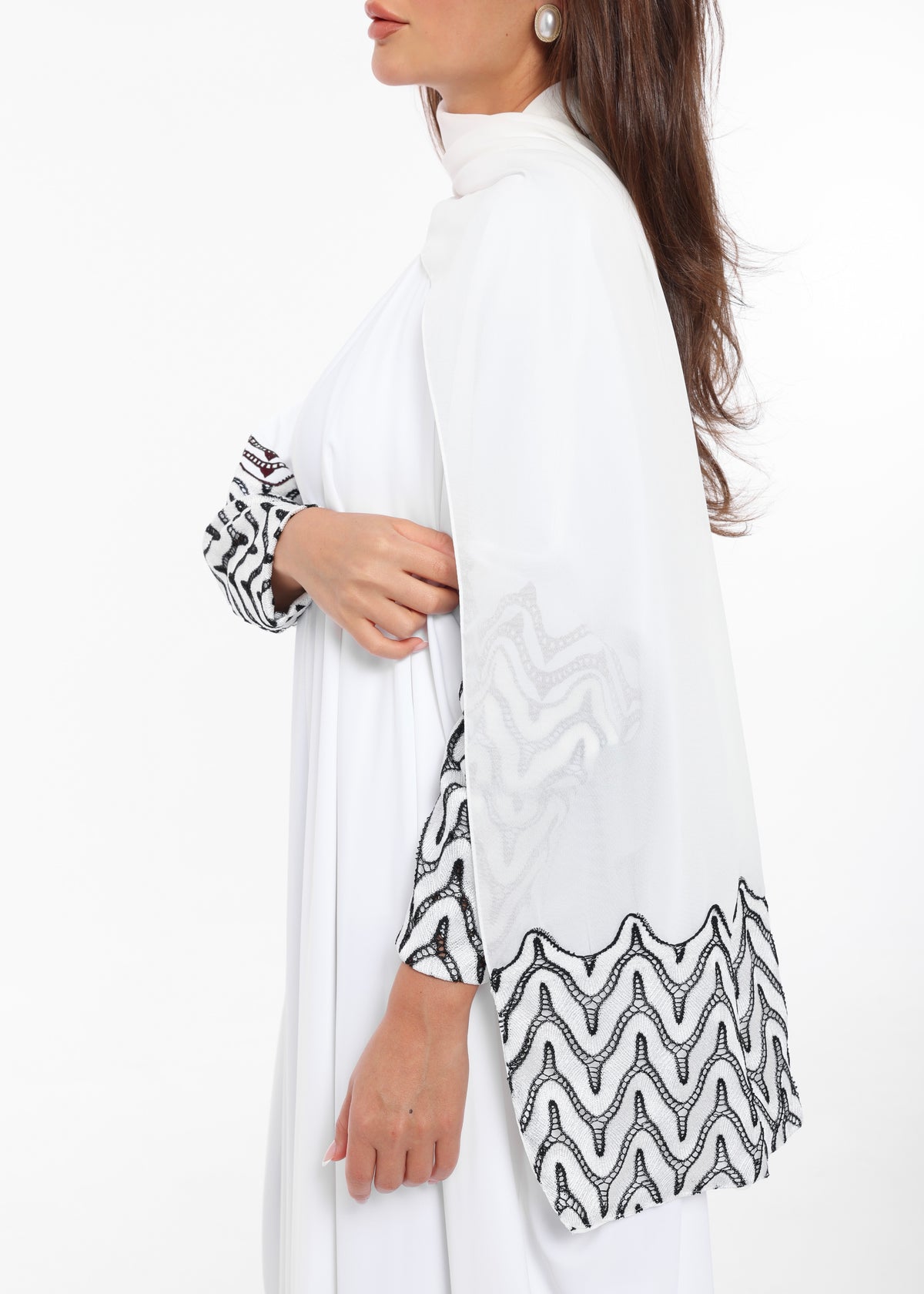 White Wave Appliqué Abaya