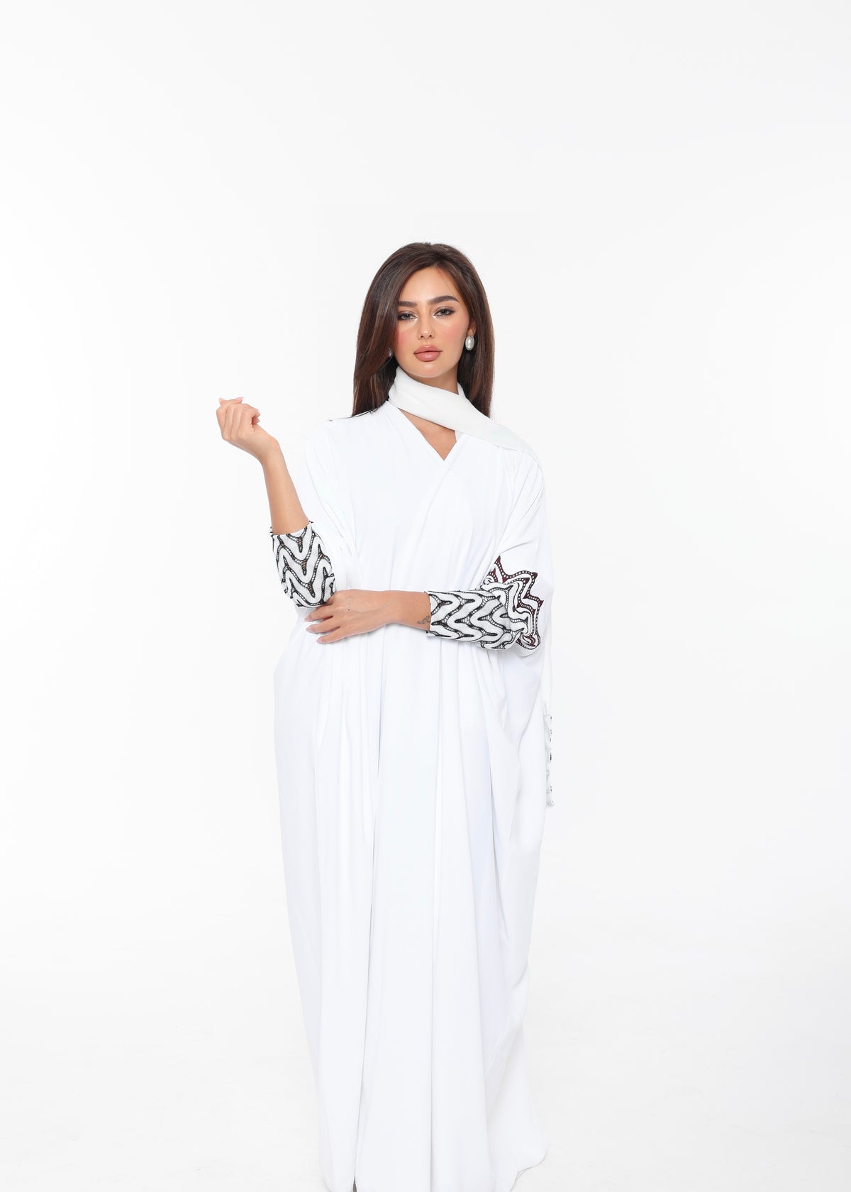 White Wave Appliqué Abaya