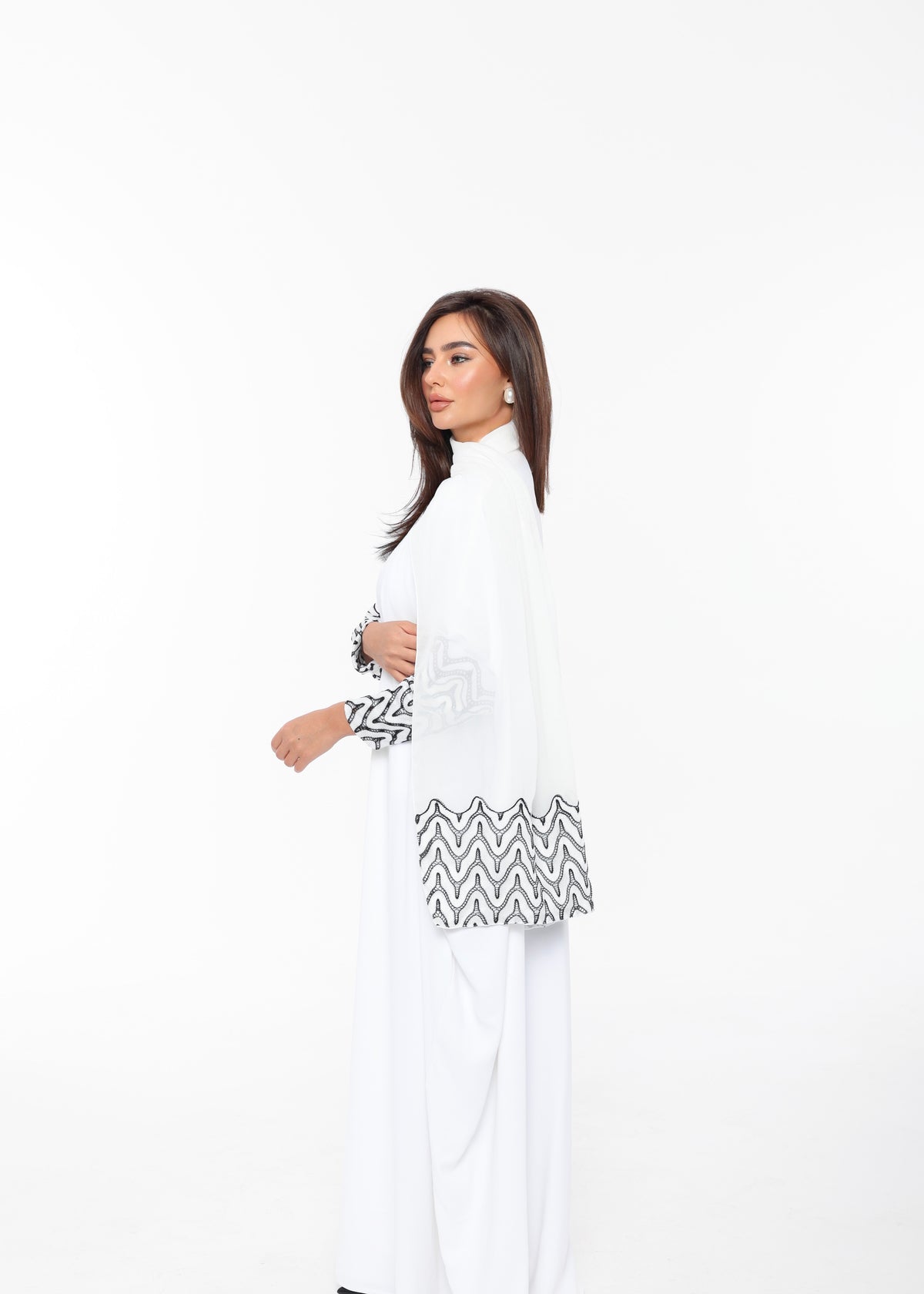 White Wave Appliqué Abaya